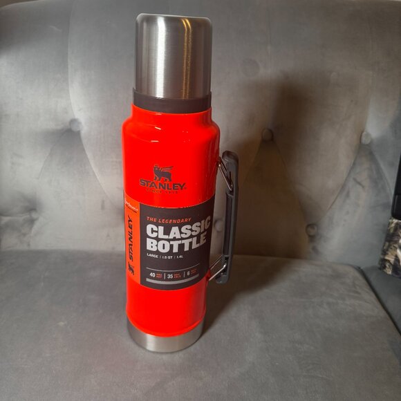Stanley Legendary Vacuum Insulated‎ Bottle large 1.5 QT  1.4L- Orange neon - Picture 2 of 7